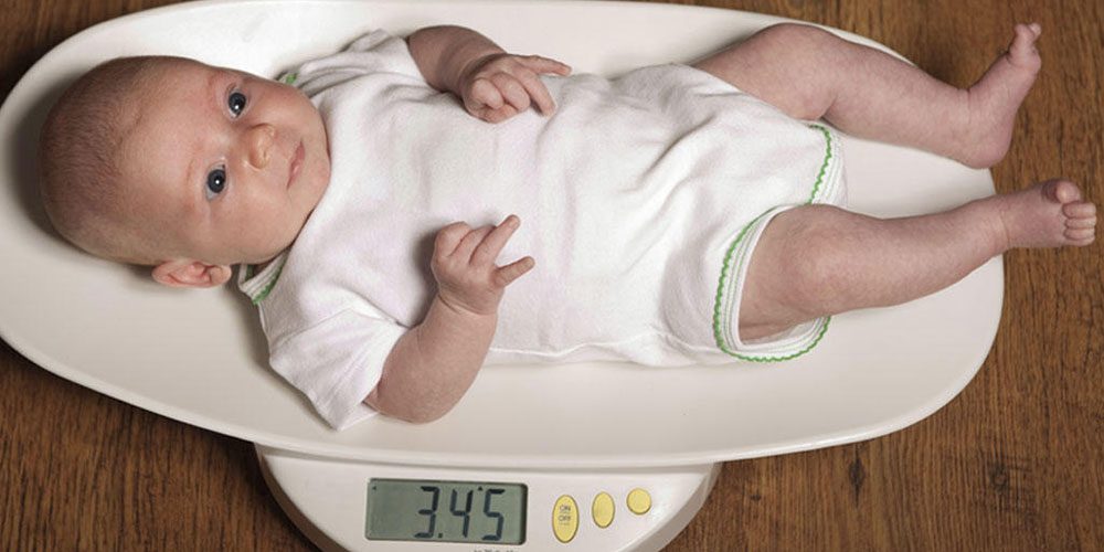 ترازوهای وزن کشی برای اندازه گیری وزن کودک